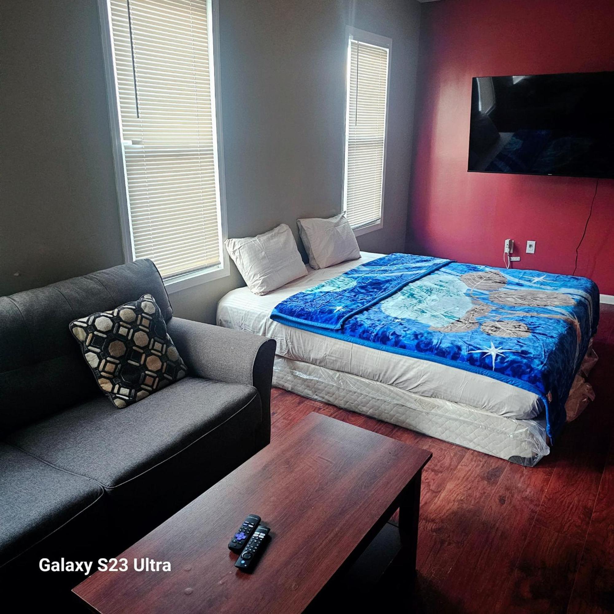 Divine Villa & Resorts Guest House - 283 Lehigh Ave Newark Bagian luar foto